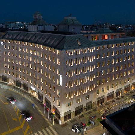 Radisson Collection Hotel, Santa Sofia Milan Exterior photo The hotel at night